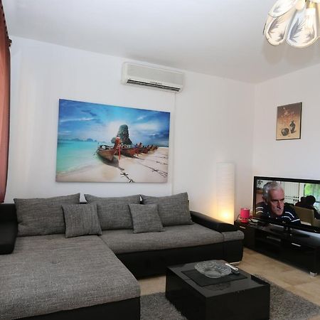 Apartment Lidija Šilo 外观 照片